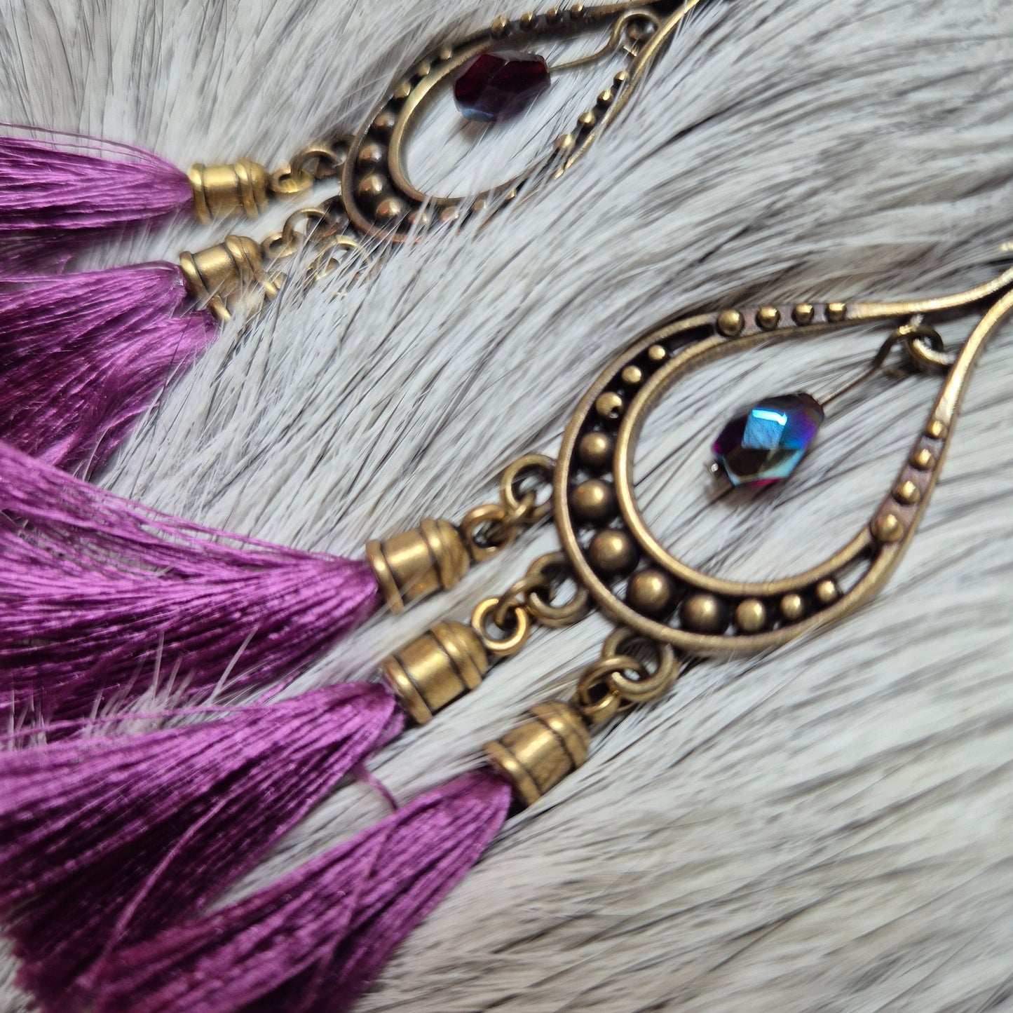 Clepsydre with Red Beads